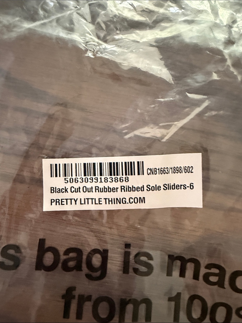 Black Cut Out Rubbber Ribbed Sliders Size 39 - Picture 4 of 4